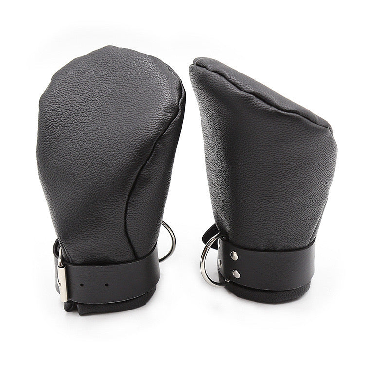 MEN’S PUP PLAY ACCESSORIES