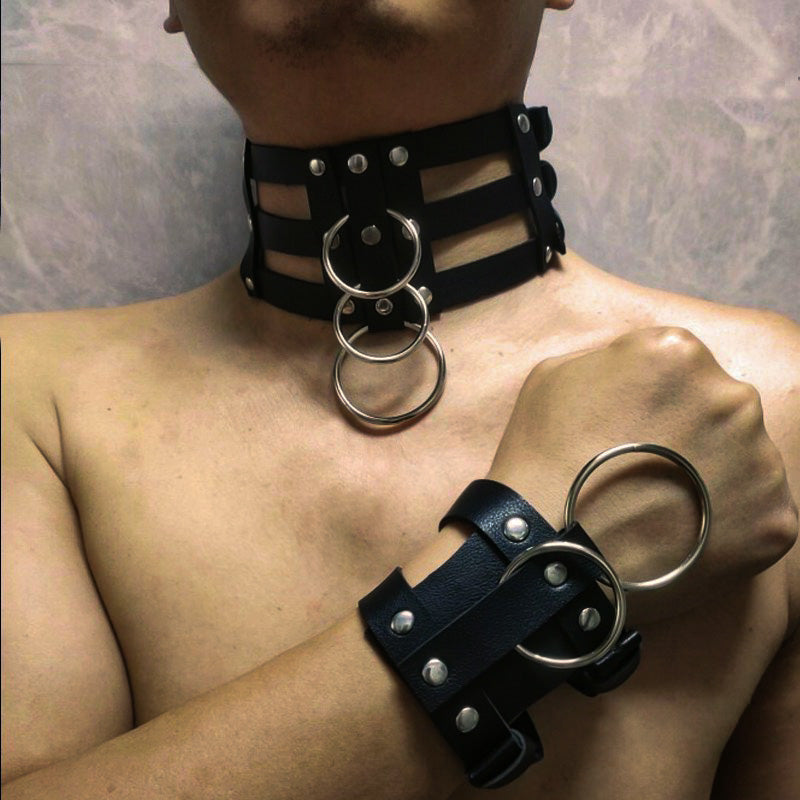 THE SPARTACUS MEN’S LEATHER HARNESS AND GEARS