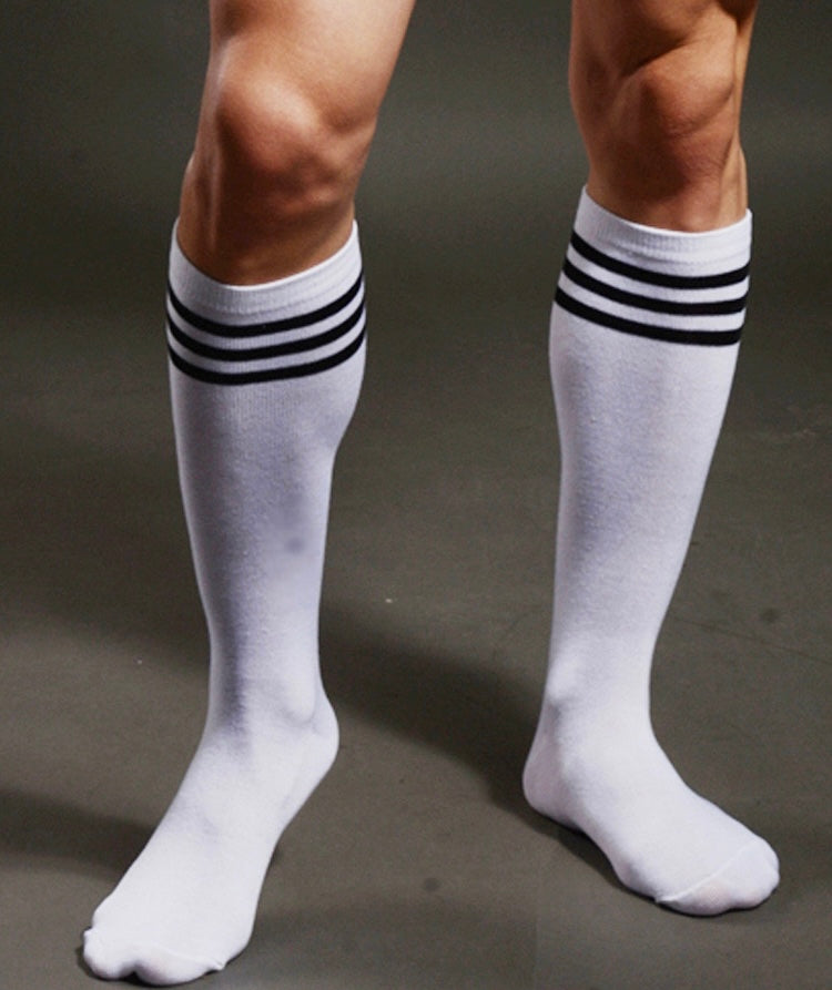 MEN’S CLASSIC KNEE HIGH SOCKS