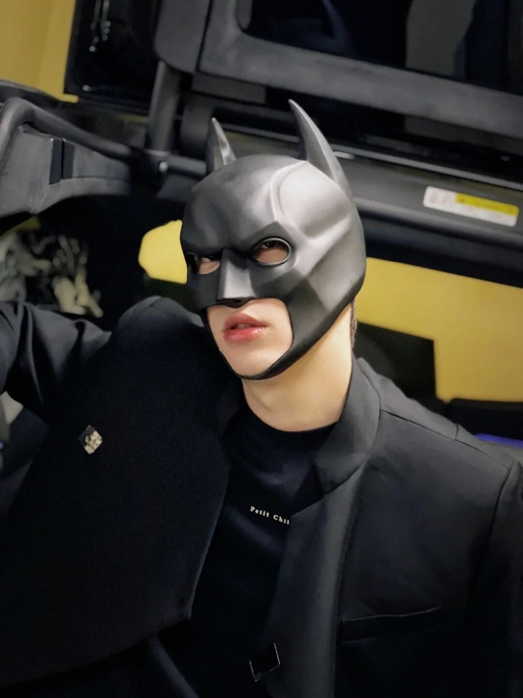 MEN’S ADULT BATMAN HOOD MASK