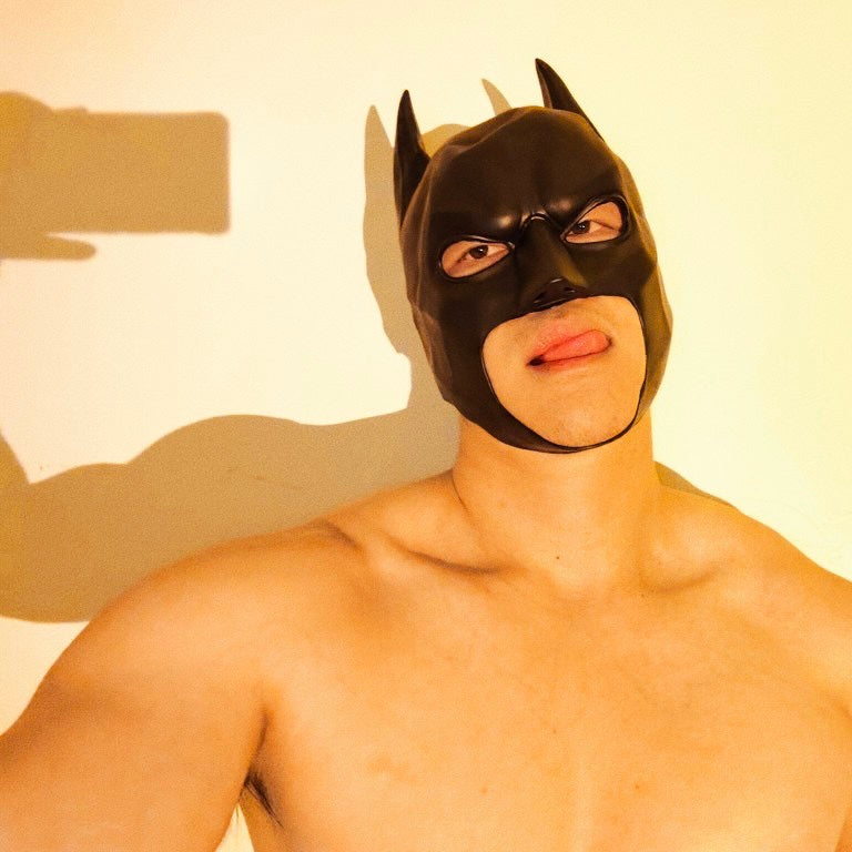 MEN’S ADULT BATMAN HOOD MASK