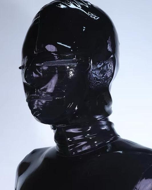 KAMASSTUDIO ZIPPER LATEX HOOD