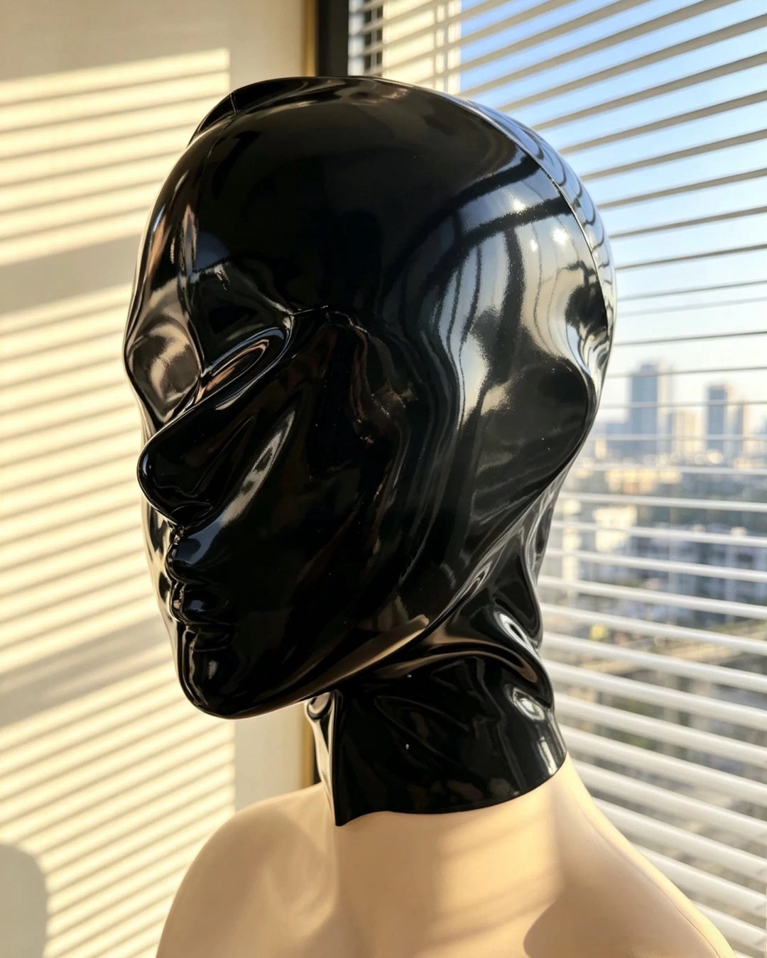 KAMASSTUDIO PHANTOM LATEX HOOD