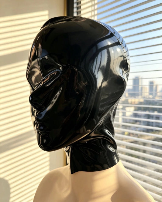 KAMASSTUDIO PHANTOM LATEX HOOD